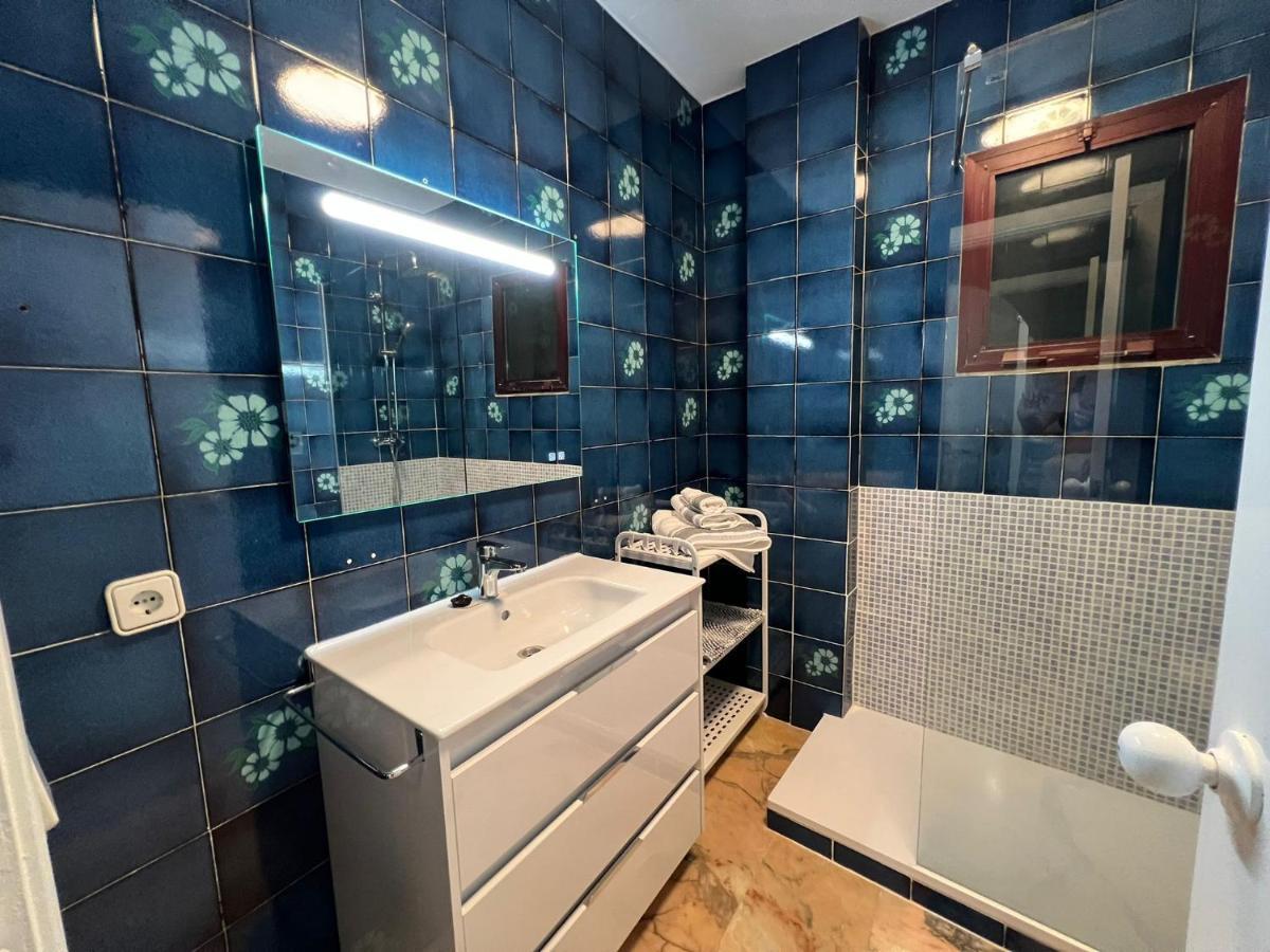Atico En Yate Iv, Primera Linea Playa Appartement Fuengirola Buitenkant foto