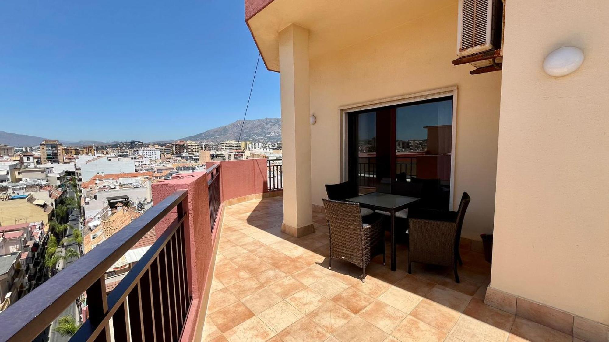 Atico En Yate Iv, Primera Linea Playa Appartement Fuengirola Buitenkant foto